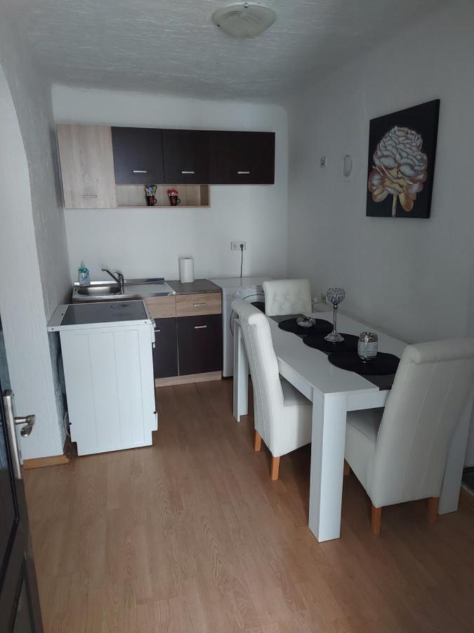 Kuca Na Dan Apartment Šid Екстериор снимка