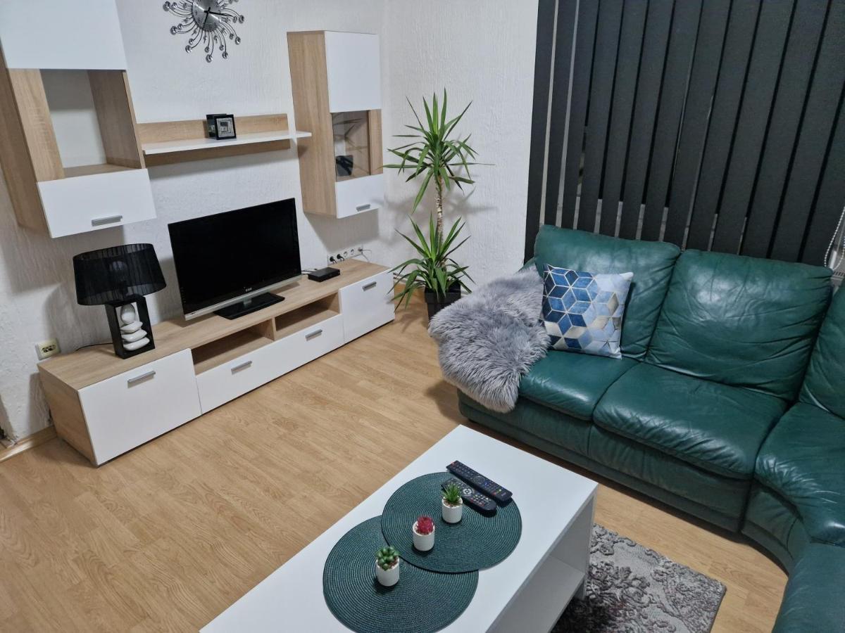 Kuca Na Dan Apartment Šid Екстериор снимка